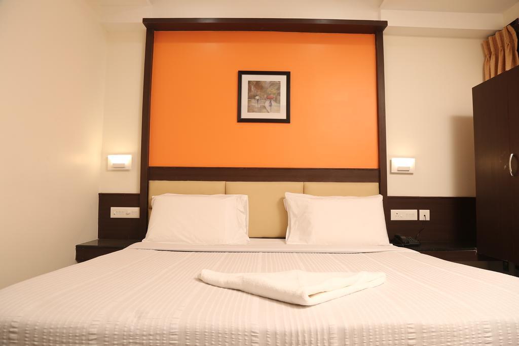 Hotel Sabarees Residency Madurai Room photo